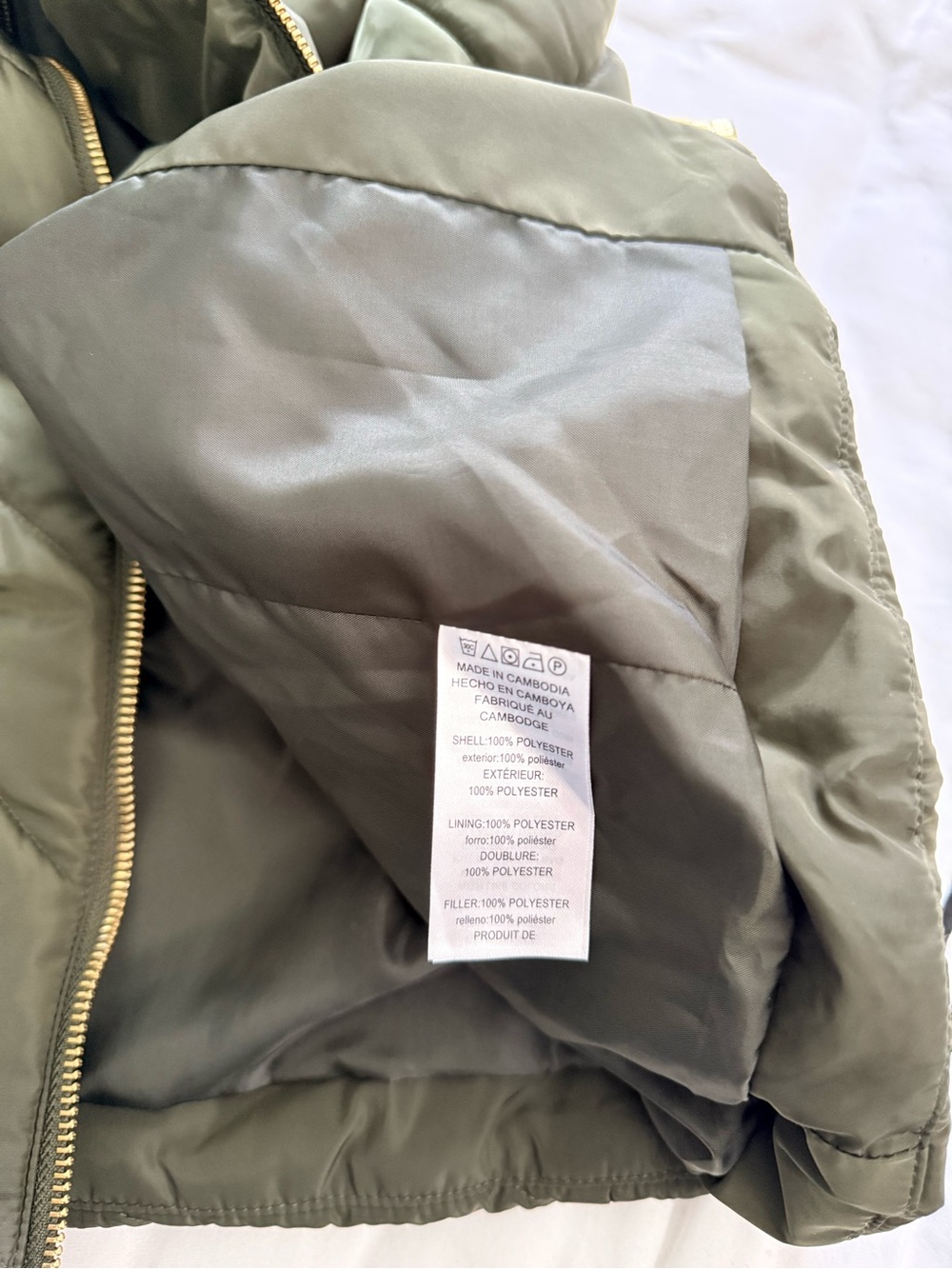 Michael Kors Olive Green Quilted Puffer Vest with Gold Zipper - Picture 6 of 10